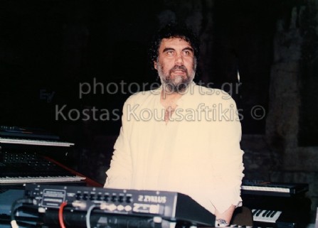 Vangelis Βαγγέλης Παπαθανασίου Μουσικοσυνθέτης 01