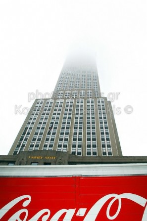 Νέα Υόρκη,  Μανχάταν. Ουρανοξύστες.  empire state coca-cola .