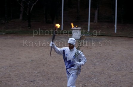 Ολυμπία, Ελλάδα. Αφή ολυμπιακής φλόγας και ολυμπιακοί αγώνες.